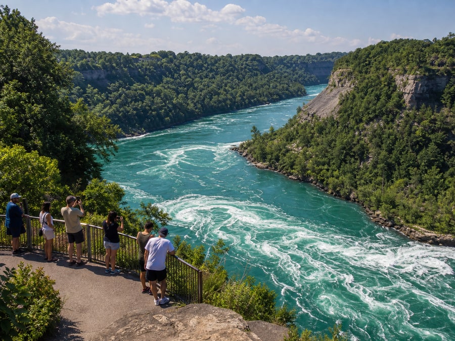 Niagara Falls Evening Tour With Boat Cruise — activity 3