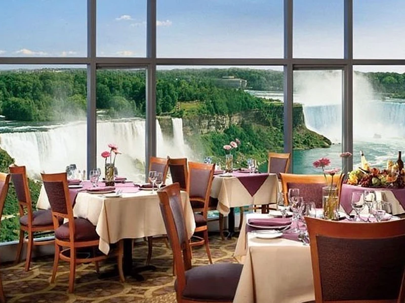 Niagara Falls Tour with Cruise & Fallsview Lunch